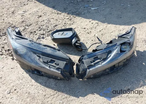 2025 Toyota Camry Se z USA, uszkodzony, nr VIN 4T1DAACK5SU547175